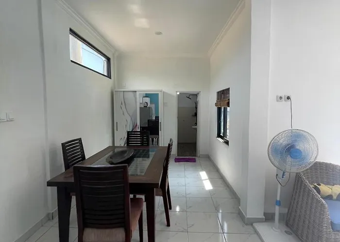 فندق مبيت وإفطار Izaac's 3*